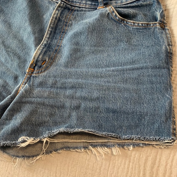 Vintage Cut Off Shorts - Picture 3 of 5